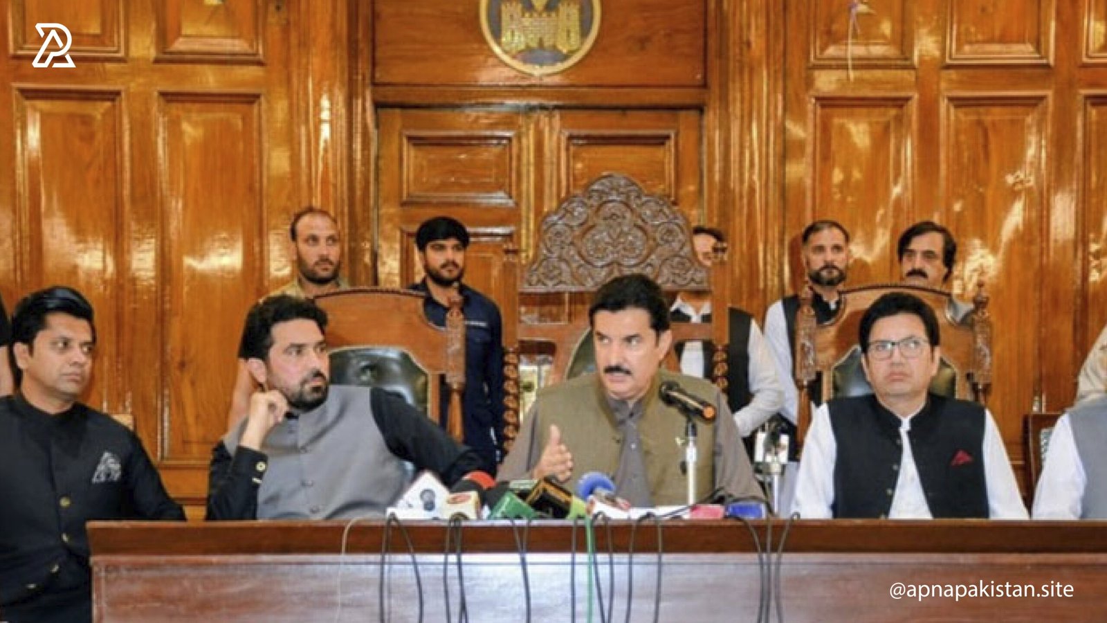 خیبر پختونخواکے مسائل پر پی ٹی آئی، پیپلز پارٹی اور ن لیگ ایک پیج پر، وفاق سے صوبےکے حقوق ادا کرنےکا مطالبہ کردیا